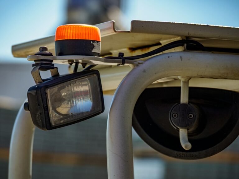 The Ultimate Guide to Choosing the Right Tracking Tag Device